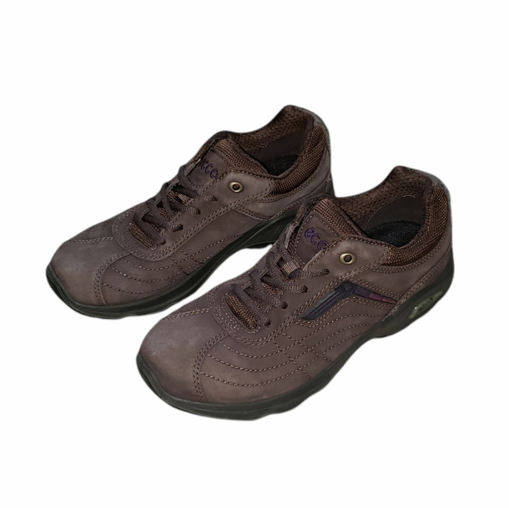 ecco sneakers